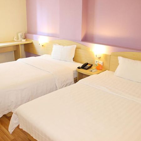 7Days Inn Guangzhou Shangxia Jiu Rd Exterior foto