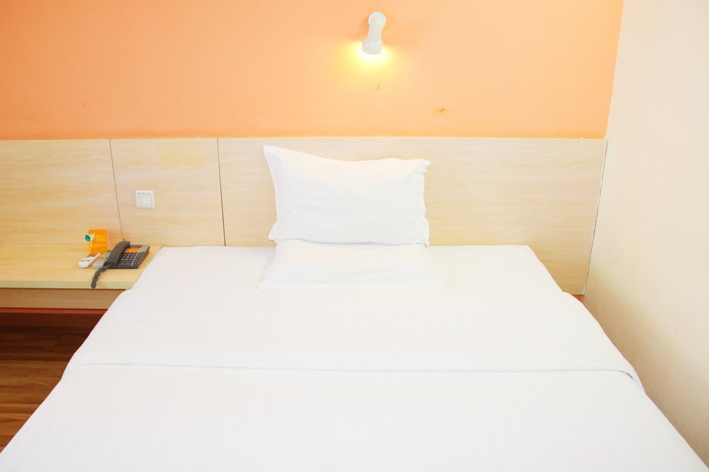 7Days Inn Guangzhou Shangxia Jiu Rd Exterior foto